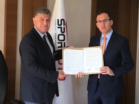 Babakale’ye Halı Saha